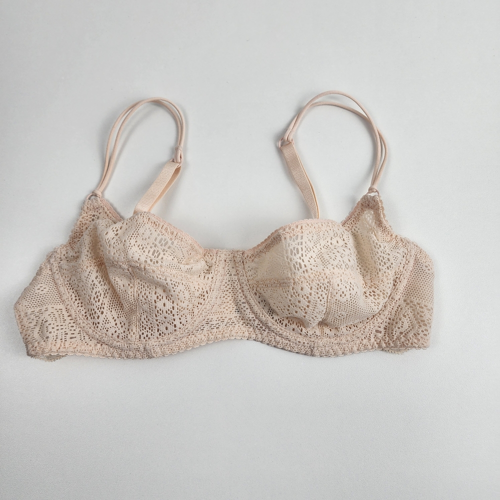 Free People Elegant Lace Bra - Size 34B, Cream, Romantic, Feminine, Bohemian